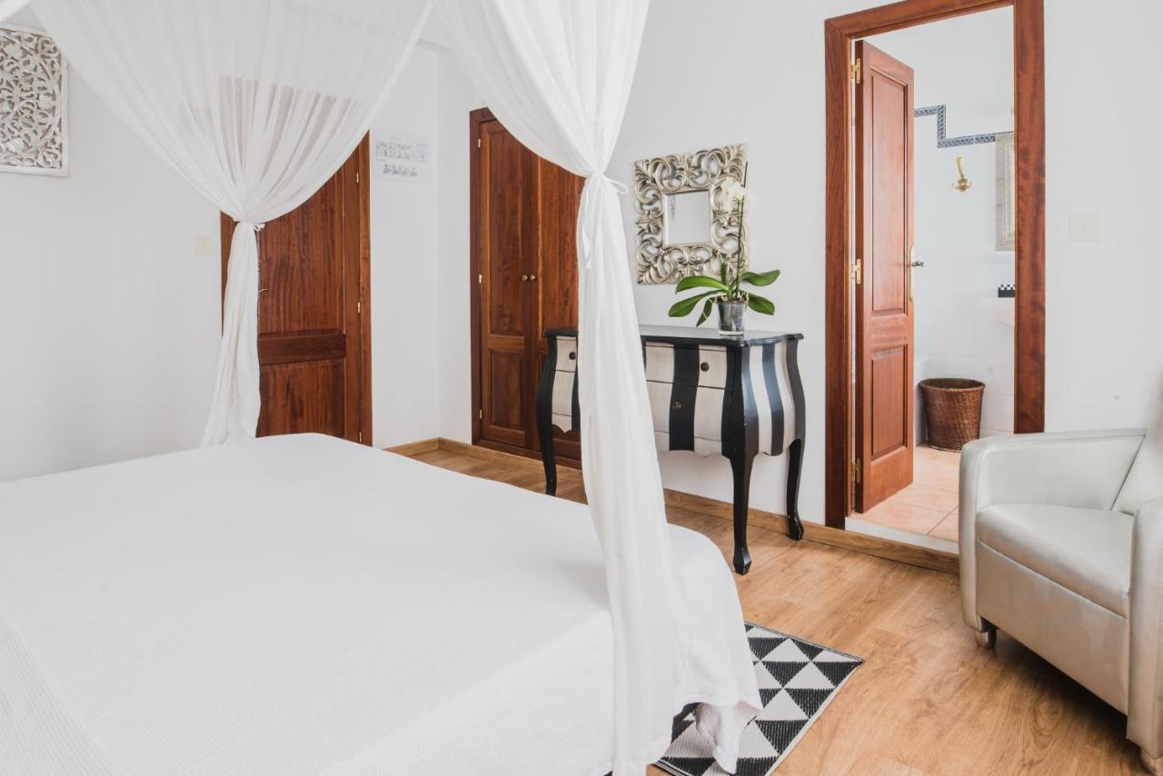 Buenavista & Suites Santa Eulària des Riu Kültér fotó