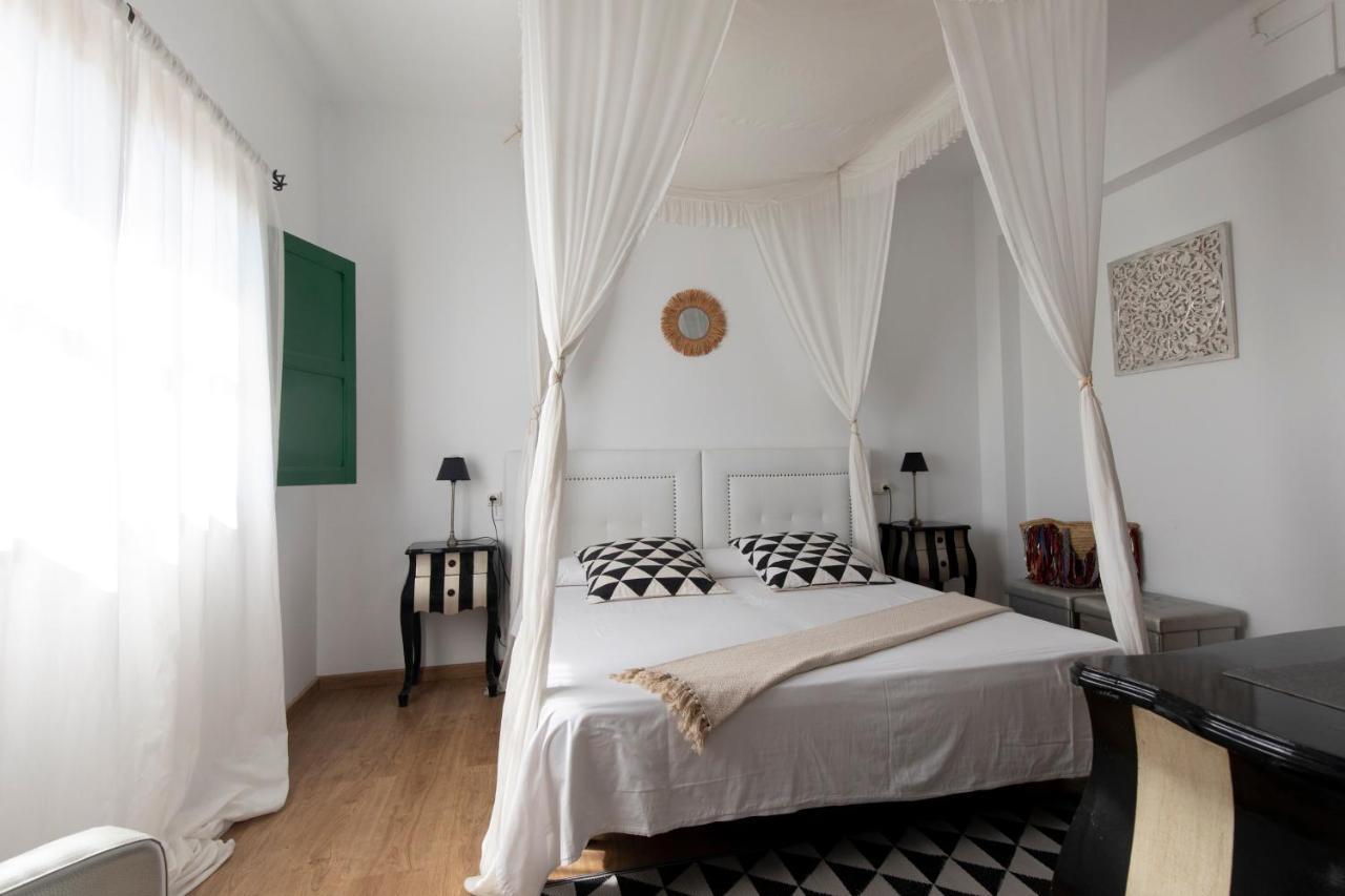 Buenavista & Suites Santa Eulària des Riu Kültér fotó