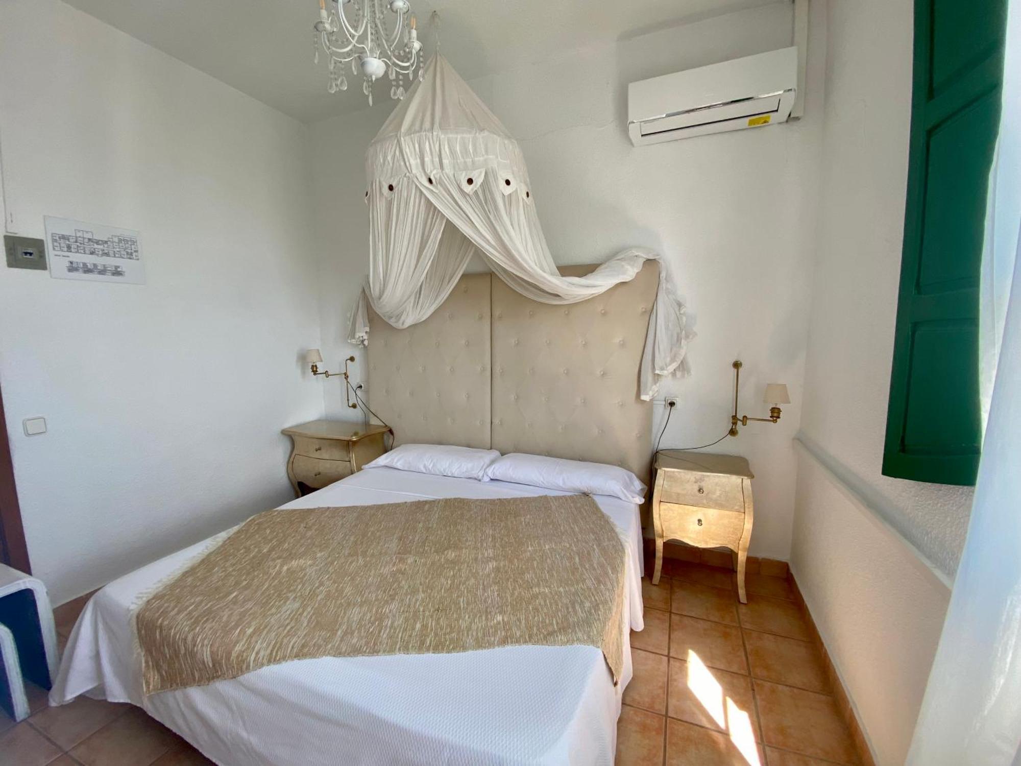 Buenavista & Suites Santa Eulària des Riu Kültér fotó